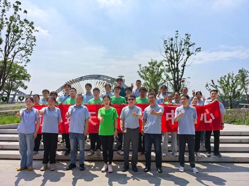 天惠超市舉辦2025年“同心筑天惠，不負(fù)中國(guó)心”青年員工團(tuán)建活動(dòng)